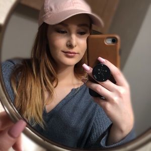 Meet your Posher, Hannah